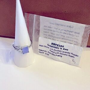 “Constantly in Awe” Bomb Party Ring - Size 8